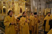   &raquo; Click to zoom ->