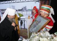   &raquo; Click to zoom ->