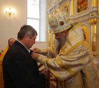   &raquo; Click to zoom ->