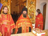   &raquo; Click to zoom ->