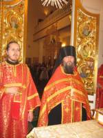   &raquo; Click to zoom ->