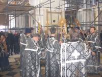   &raquo; Click to zoom ->