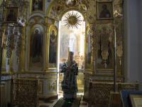   &raquo; Click to zoom ->