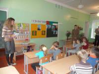   &raquo; Click to zoom ->