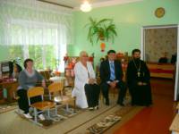   &raquo; Click to zoom ->