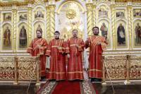   &raquo; Click to zoom ->