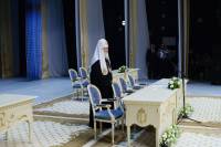   &raquo; Click to zoom ->