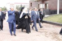   &raquo; Click to zoom ->