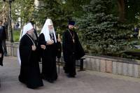   &raquo; Click to zoom ->