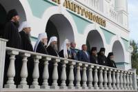   &raquo; Click to zoom ->