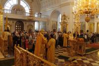   &raquo; Click to zoom ->