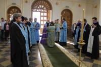   &raquo; Click to zoom ->