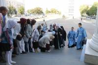   &raquo; Click to zoom ->