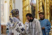   &raquo; Click to zoom ->