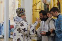   &raquo; Click to zoom ->