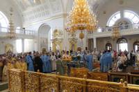   &raquo; Click to zoom ->