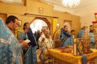   &raquo; Click to zoom ->