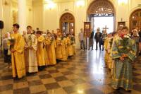   &raquo; Click to zoom ->