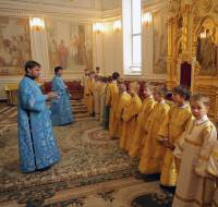   &raquo; Click to zoom ->