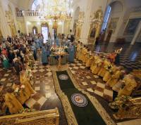   &raquo; Click to zoom ->