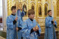   &raquo; Click to zoom ->