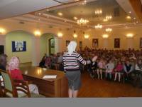   &raquo; Click to zoom ->