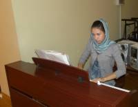   &raquo; Click to zoom ->