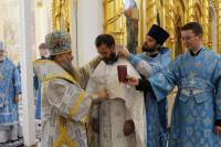   &raquo; Click to zoom ->