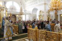   &raquo; Click to zoom ->