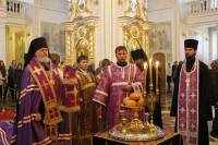   &raquo; Click to zoom ->