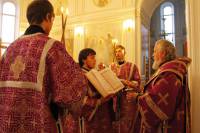   &raquo; Click to zoom ->