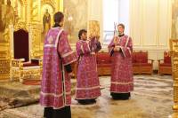   &raquo; Click to zoom ->