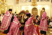   &raquo; Click to zoom ->