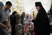   &raquo; Click to zoom ->