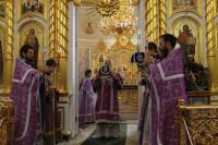   &raquo; Click to zoom ->