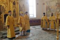   &raquo; Click to zoom ->