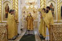   &raquo; Click to zoom ->