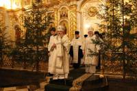   &raquo; Click to zoom ->