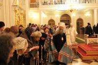   &raquo; Click to zoom ->