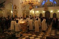   &raquo; Click to zoom ->