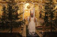   &raquo; Click to zoom ->