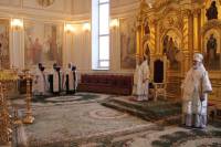   &raquo; Click to zoom ->