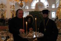   &raquo; Click to zoom ->