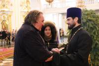   &raquo; Click to zoom ->