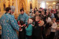   &raquo; Click to zoom ->