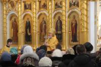   &raquo; Click to zoom ->