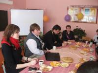   &raquo; Click to zoom ->