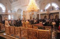   &raquo; Click to zoom ->