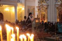   &raquo; Click to zoom ->