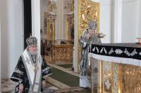   &raquo; Click to zoom ->